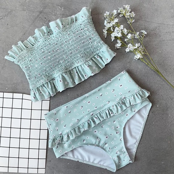 NOW IN! Fauna Ruffle Ruched Bikini In Minty Floral - Picture 5 of 8